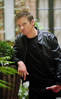 Jeremy Renner JthePnNA