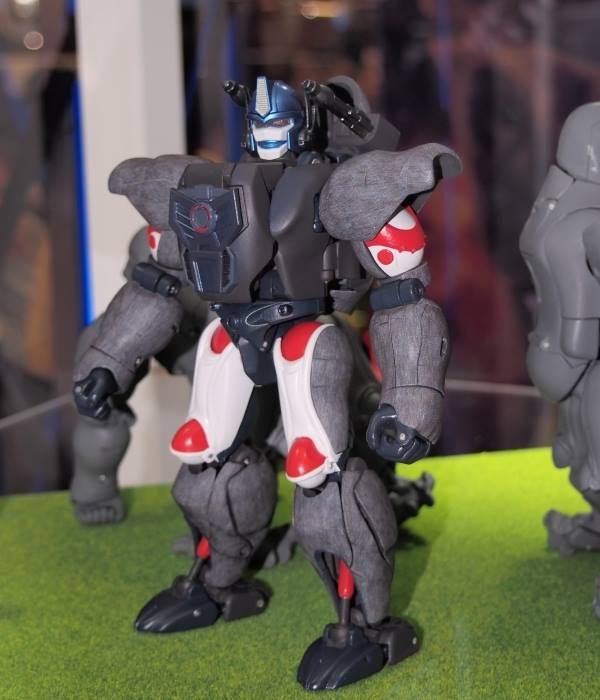 [Masterpiece Takara Tomy] MP-32 BEAST CONVOY / OPTIMUS PRIMAL - Sortie Octobre 2016 KMN0XEze