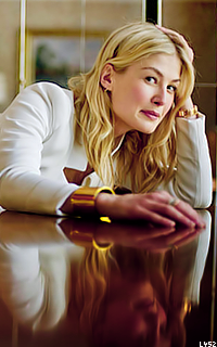 Rosamund Pike KZDuiaC8