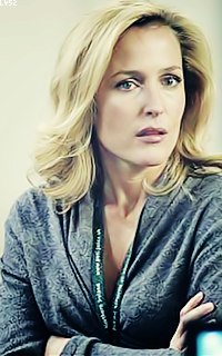 Gillian Anderson L6t2YWm1