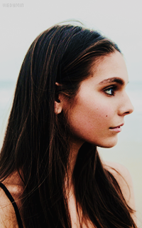 Caitlin Stasey LbxshrTG