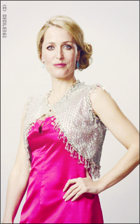 Gillian Anderson Lgg1RYUf