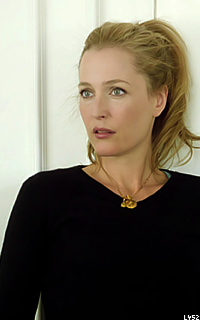 Gillian Anderson Mo3hXnBg