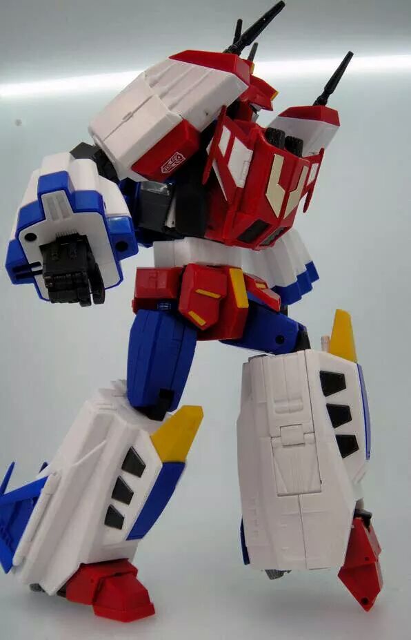 [Masterpiece] MP-24 Star Saber par Takara Tomy - Page 2 MxzBkQNM