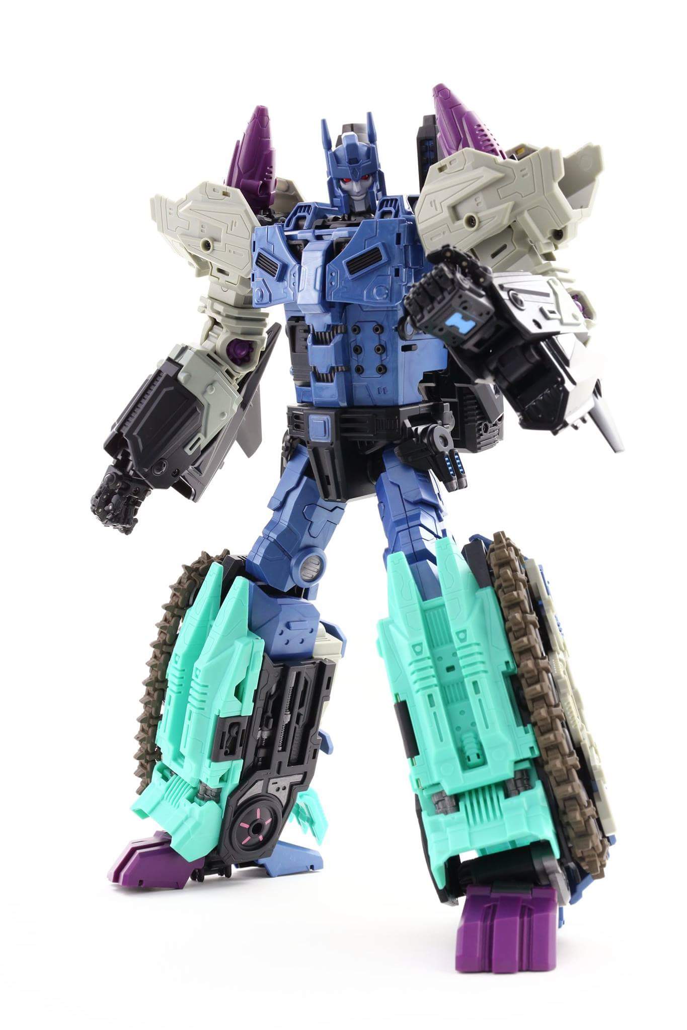 [Mastermind Creations] Produit Tiers - R-17 Carnifex - aka Overlord (TF Masterforce) - Page 3 NaOJOUPi