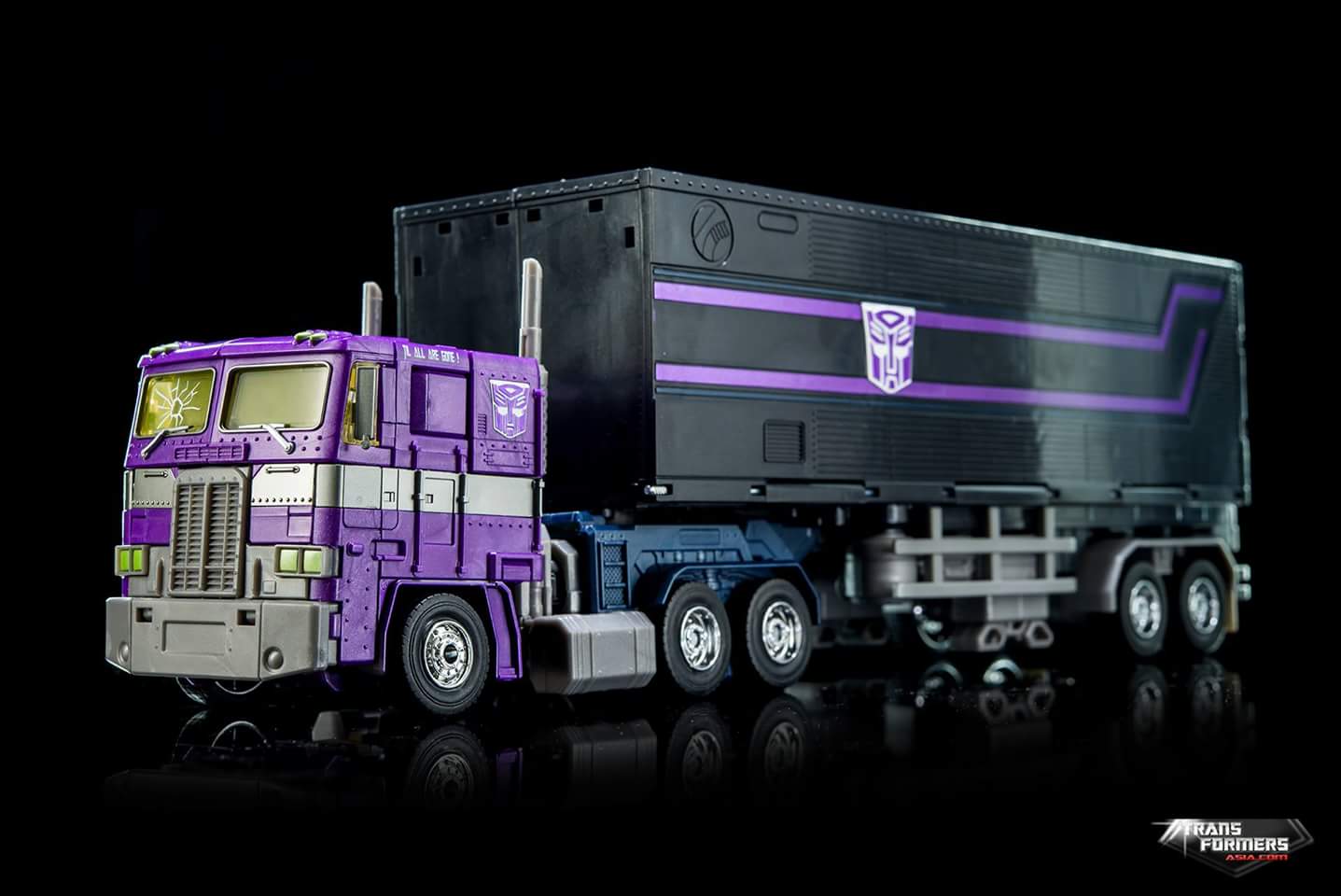 [Masterpiece] MP-10B | MP-10A | MP-10R | MP-10SG | MP-10K | MP-711 | MP-10G | MP-10 ASL ― Convoy (Optimus Prime/Optimus Primus) - Page 4 NmGxyNX4