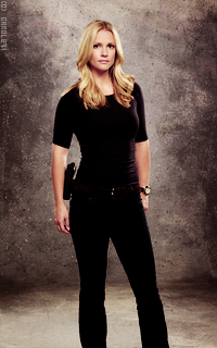 AJ Cook Nxctp0Vo