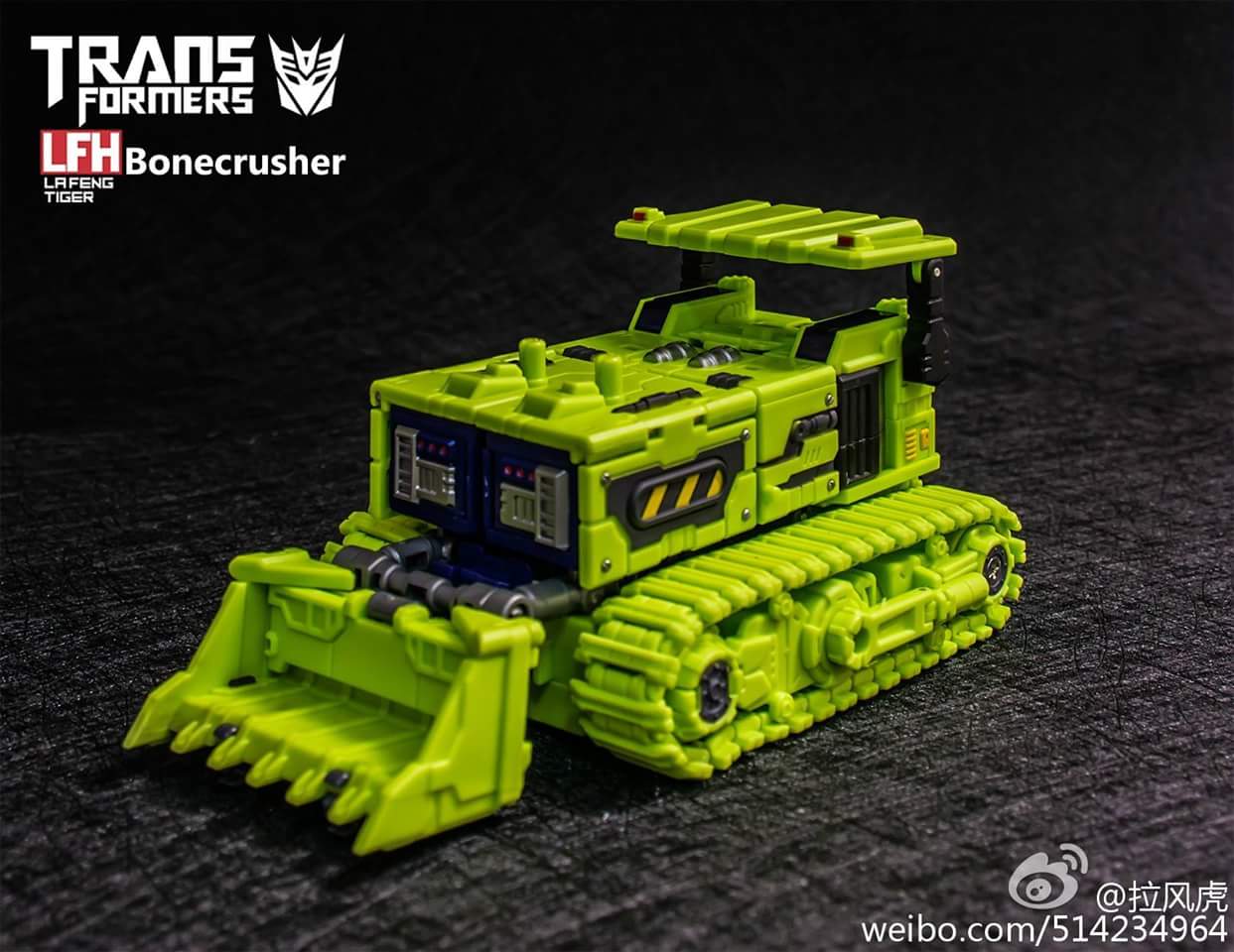 [Toyworld] Produit Tiers - Jouet TW-C Constructor aka Devastator/Dévastateur (Version vert G1 et jaune G2) - Page 3 OZVkR9I6