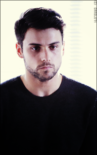 Jack Falahee OlB9epEj