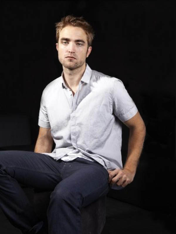 5 Junio - Antiguos Portraits de Cosmopolis - Cannes 2012 en mejor calidad y sin etiquetar!!! P6IxWL3S