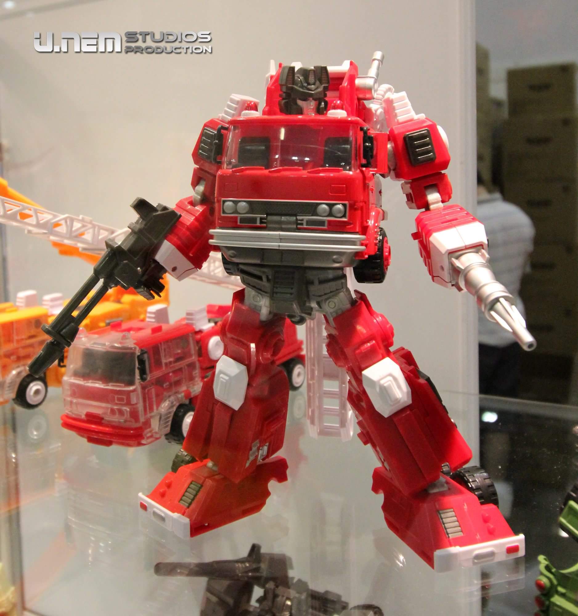 [Maketoys] Produit Tiers - MTRM-03 Hellfire (aka Inferno) et MTRM-05 Wrestle (aka Grapple/Grappin) PGSREOT3