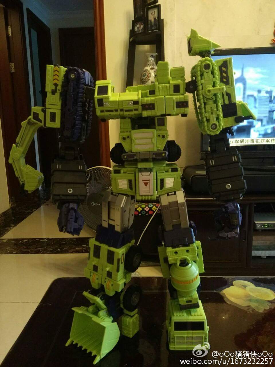 [Combiners Tiers] TOYWORLD TW-C CONSTRUCTOR aka DEVASTATOR - Sortie 2016 - Page 16 QBHXt2BV