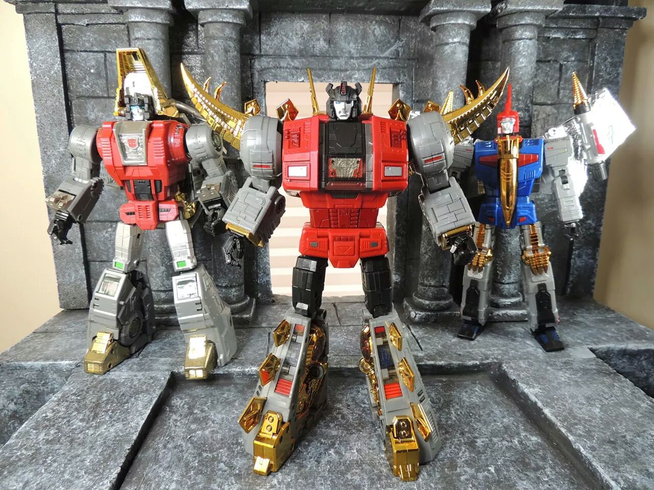 [Fanstoys] Produit Tiers - Dinobots - FT-04 Scoria, FT-05 Soar, FT-06 Sever, FT-07 Stomp, FT-08 Grinder - Page 4 QEgDfjaQ