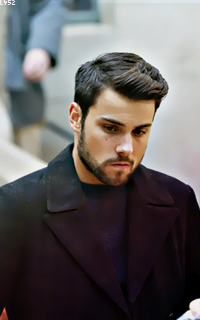 Jack Falahee QJOhqUls