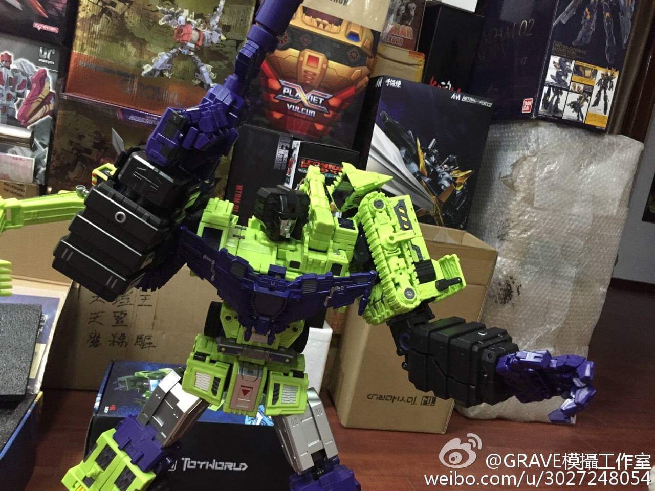 [Toyworld] Produit Tiers - Jouet TW-C Constructor aka Devastator/Dévastateur (Version vert G1 et jaune G2) - Page 6 QJWXVOQo