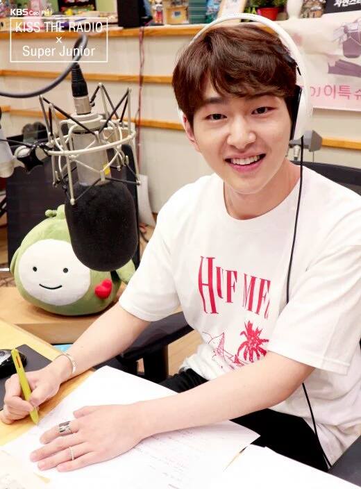 [ACTU/160705] Onew @ KBS Sukira Kiss The Radio Sitio Oficial QJptW2Rf