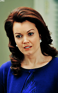 Bellamy Young QXKI44GT