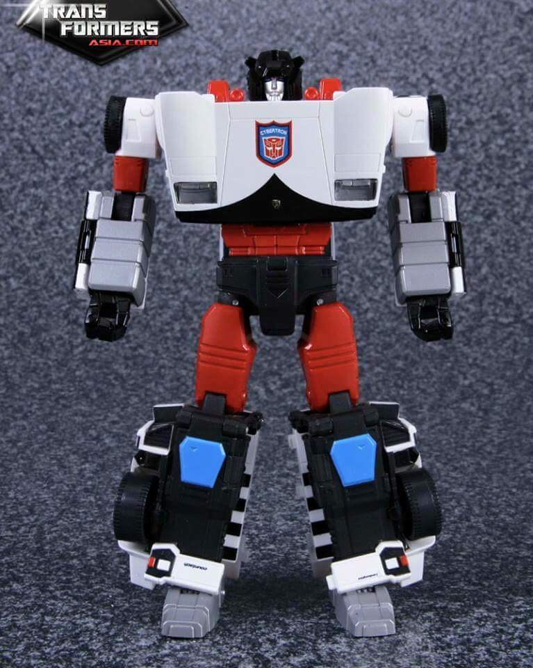 [Masterpiece] MP-12 Sideswipe/Frérot (rouge) ― MP-12G Sideswipe/Frérot G2 (noir) ― MP-12T Tigertrack/Tigrevoie (jaune) + MP-14C Clampdown/Châtimo (blanc) - Page 4 Qhvy9Gal