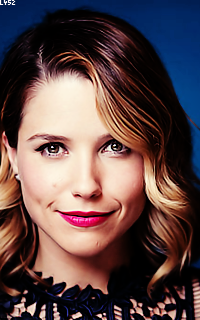 Sophia Bush QsghQDUN