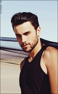 Jack Falahee RGsxBXzM