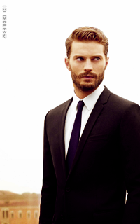 Jamie Dornan RViQ0gKg