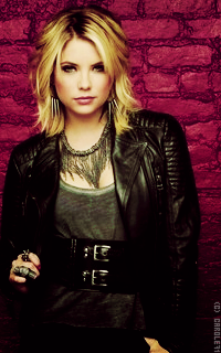 Ashley Benson RvvTaPGr