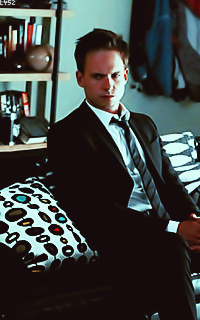 Patrick J Adams SKwG5x6N