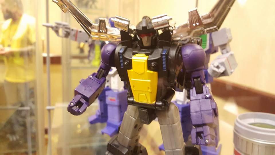 [Fanstoys] Produit Tiers - Jouet FT-12 Grenadier / FT-13 Mercenary / FT-14 Forager - aka Insecticons - Page 2 SVywKuLk