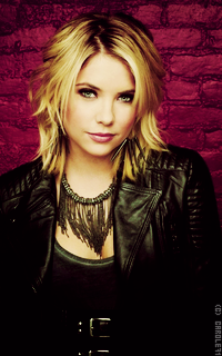 Ashley Benson T2HN9r1F