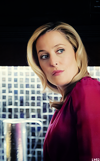 Gillian Anderson TLaMCI0O