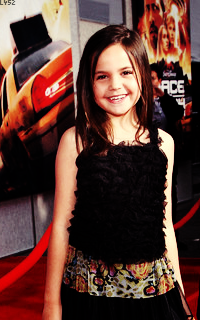 Bailee Madison U4qWgFmB