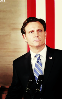 Tony Goldwyn UeRf3ik1