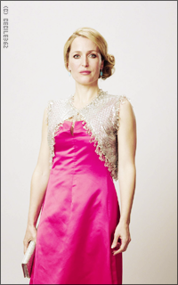 Gillian Anderson Ueq2dVrI