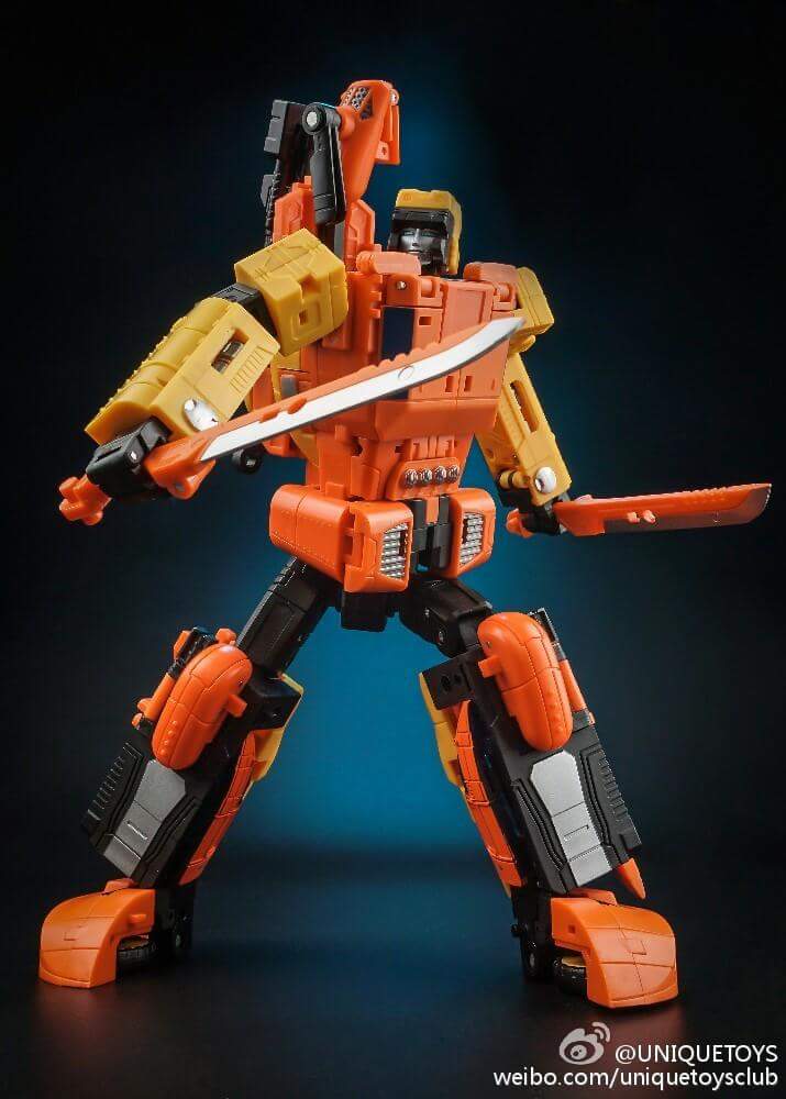 [Unique Toys] Produit Tiers - Triple Changeur ― Y-01 Provider (aka Octane) ― Y-03 Sworder (aka Sandstorm/Siroco) ― Y-04 - Allen (aka Springer/Ricochet) - Page 3 UpxXI28E