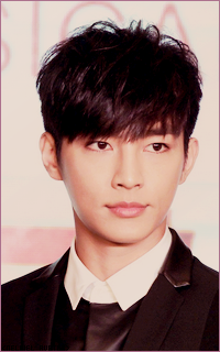 Aaron Yan VEXcbhbR