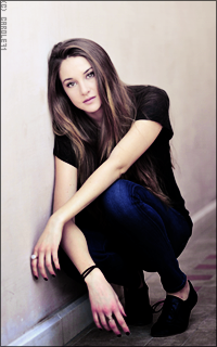 Shailene Woodley VKhgA9eo