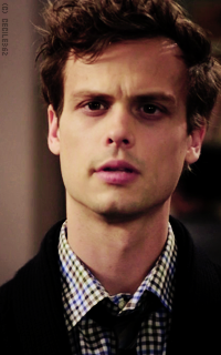 Matthew Gray Gubler VWYgbxgs