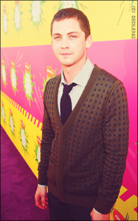 Logan Lerman VcJrDSei