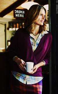 Stana Katic VdsKAyy9