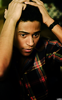 Alfred Enoch  Vqpd2mqn