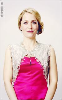 Gillian Anderson W5zfnkiE