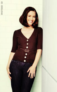 Chyler Leigh XRVudlx0