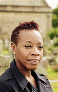 Marianne Jean-Baptiste Xj0AeBTc