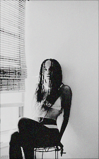 Zoé Kravitz. YCABPE1V