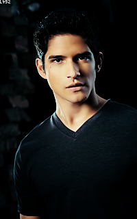 Tyler Posey YEApxNdv