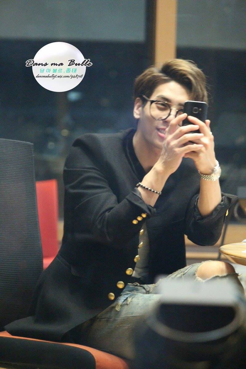 [IMG/160924] Jonghyun @ Blue Night Garden Studio YooWEVLu