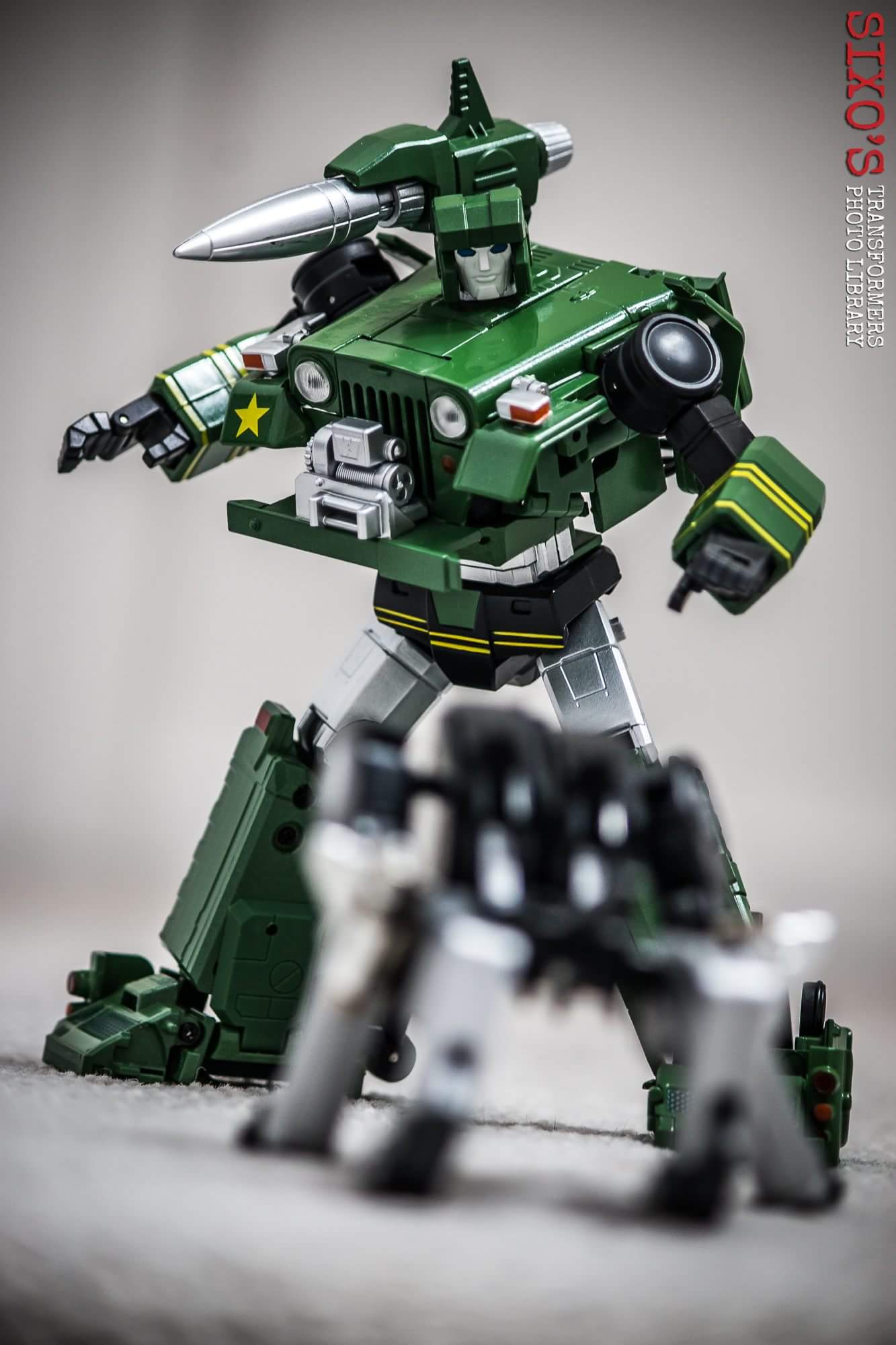 [Masterpiece Tiers] FANSTOYS FT-15 WILLIS aka HOUND - Sortie Juin 2016 - Page 3 YoptDKxl