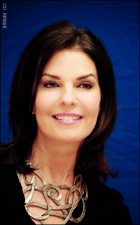 Sela Ward YsJ9Zk33