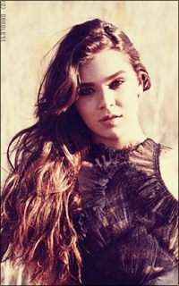 Hailee Steinfeld Z6vom4w4