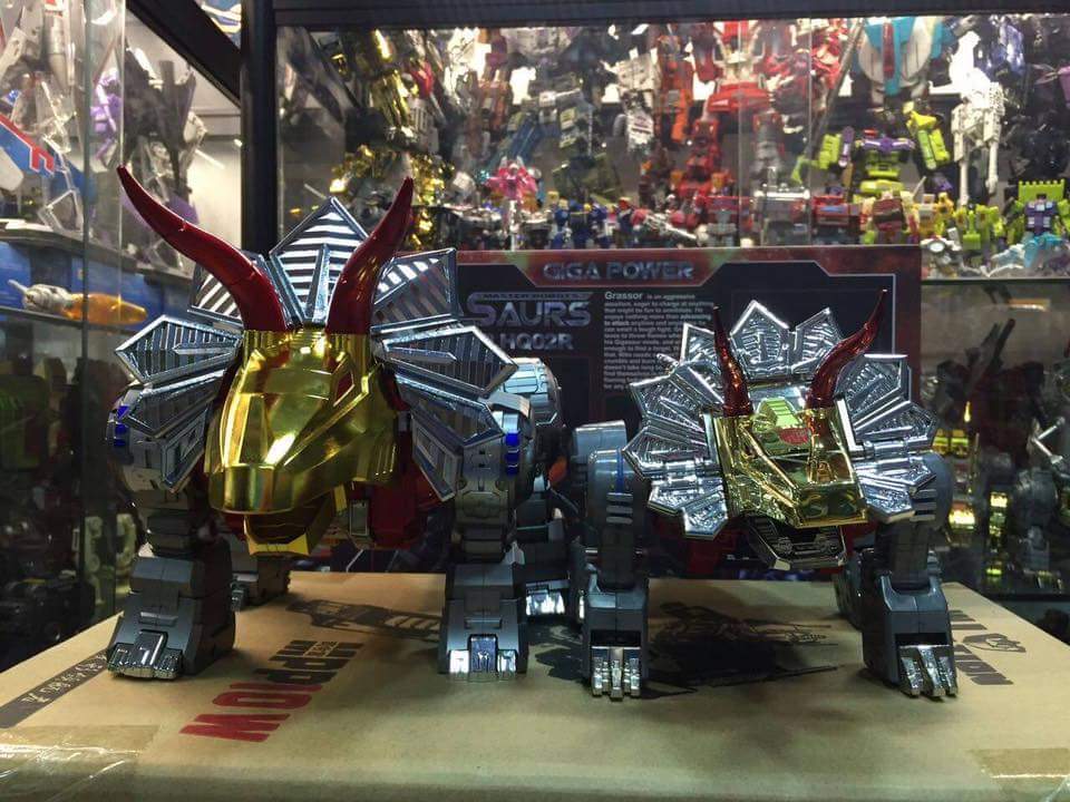 [GigaPower] Produit Tiers - Jouets HQ-01 Superator + HQ-02 Grassor + HQ-03 Guttur + HQ-04 Graviter + HQ-05 Gaudenter - aka Dinobots - Page 4 ZNfcqDo8